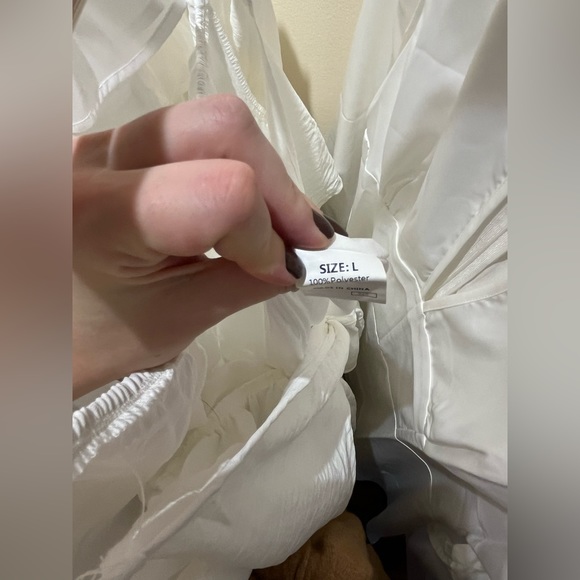 White flowy dress, L - Picture 4 of 4